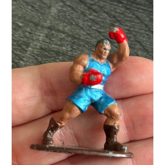Street‎ Fighter Nano Metalfigs Balrog 1.5 inch Diecast Figure Capcom - Picture 2 of 9